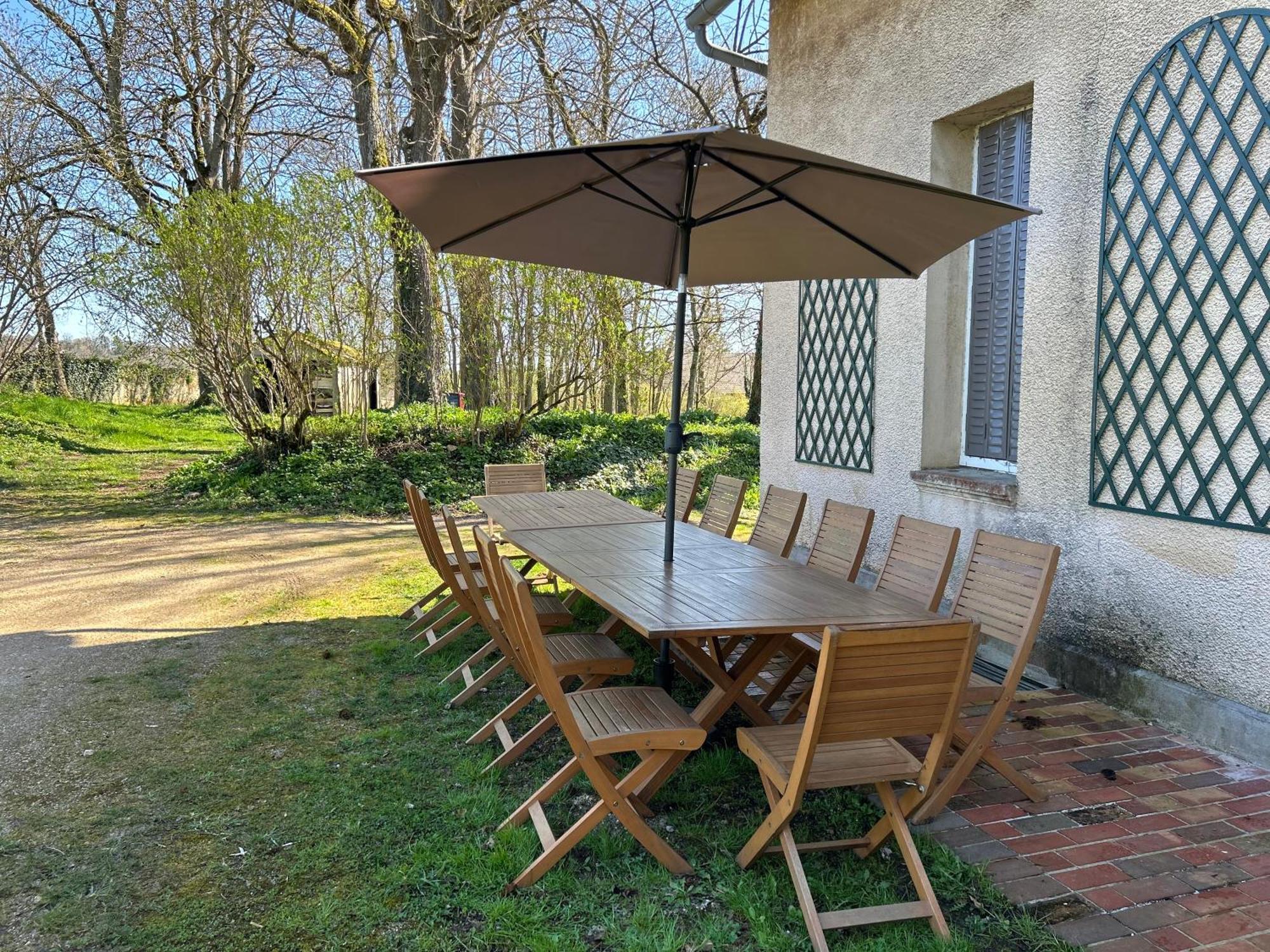 Le Parc Villa Coulanges-sur-Yonne Exteriör bild
